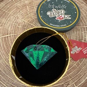 Erstwilder Emerald Green Brooch